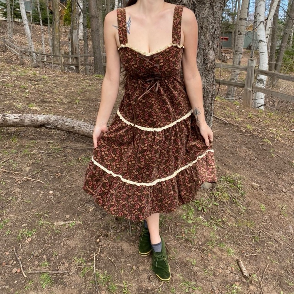 Vintage 70s Marion Donaldson velvet cottagecore floral prairie dress